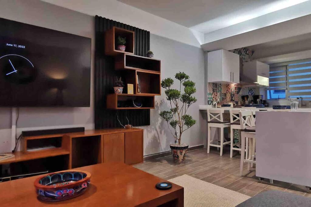 Modern Artist Apt., Overlooking Parque Espana * Mexico